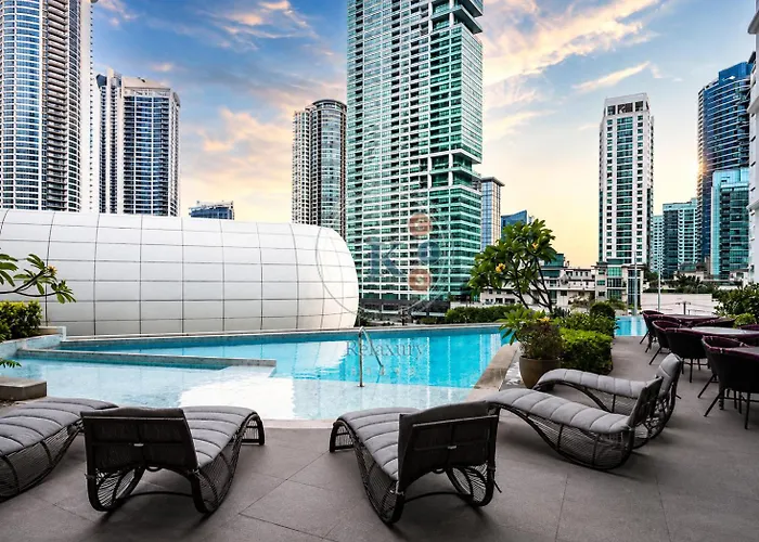 Novotel At Acqua By K&cis Relaxury Manila