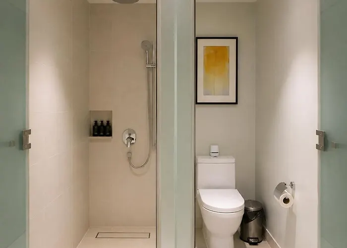 Novotel At Acqua By K&cis Relaxury Hotel Manila
